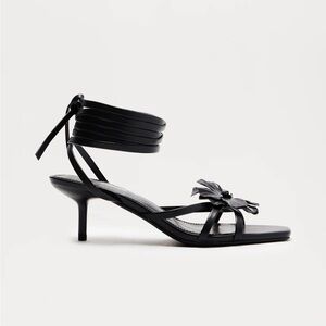 Elegant Black Strappy Women's Sandals